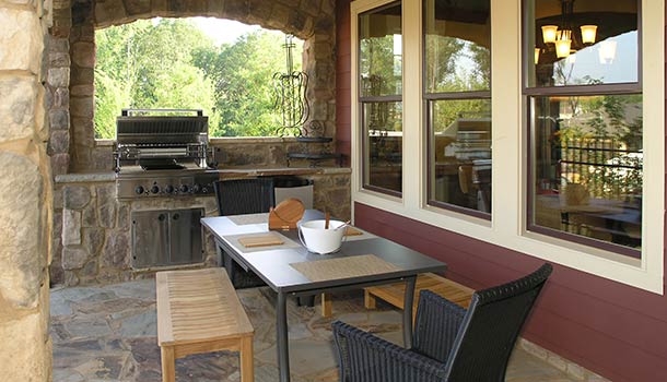 outside kitchen and awning